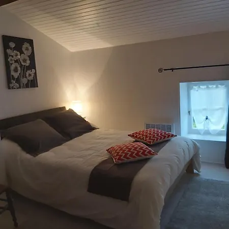 Logis Des Bessons Bed & Breakfast
