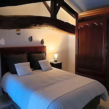 Bed & Breakfast Logis Des Bessons