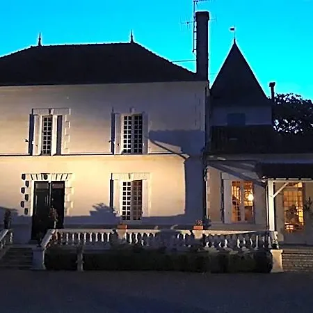 Bed & Breakfast Logis Des Bessons 3*