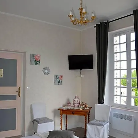 Logis Des Bessons Bed & Breakfast