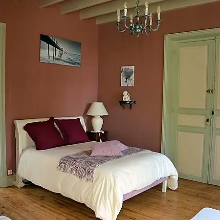 Logis Des Bessons Bed & Breakfast