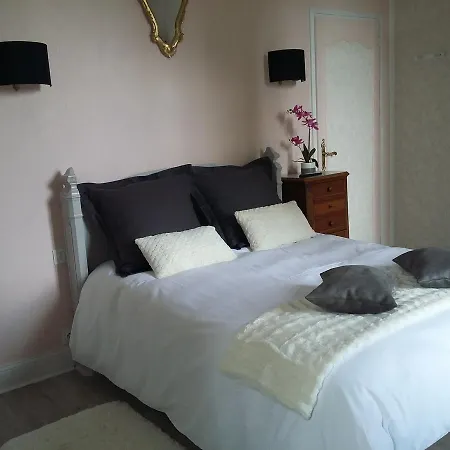 Logis Des Bessons Bed & Breakfast 3*