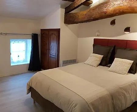 Logis Des Bessons Bed & Breakfast 3*